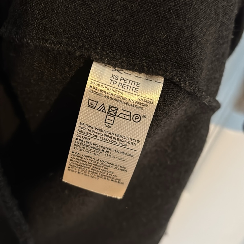 Banana Republic long sleeve mock neck sweater dress in black size XS petite NWOT - Picture 7 of 8